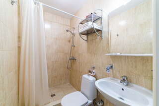 Мини-отель Рада Санкт-Петербург Двухместный номер с двуспальной или 2-мя односпальными кроватями-5